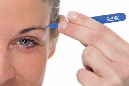 Pinzetta obliqua, blu scuro, inox, 9 cm Pinzetta obliqua, blu scuro, inox, 9 cm