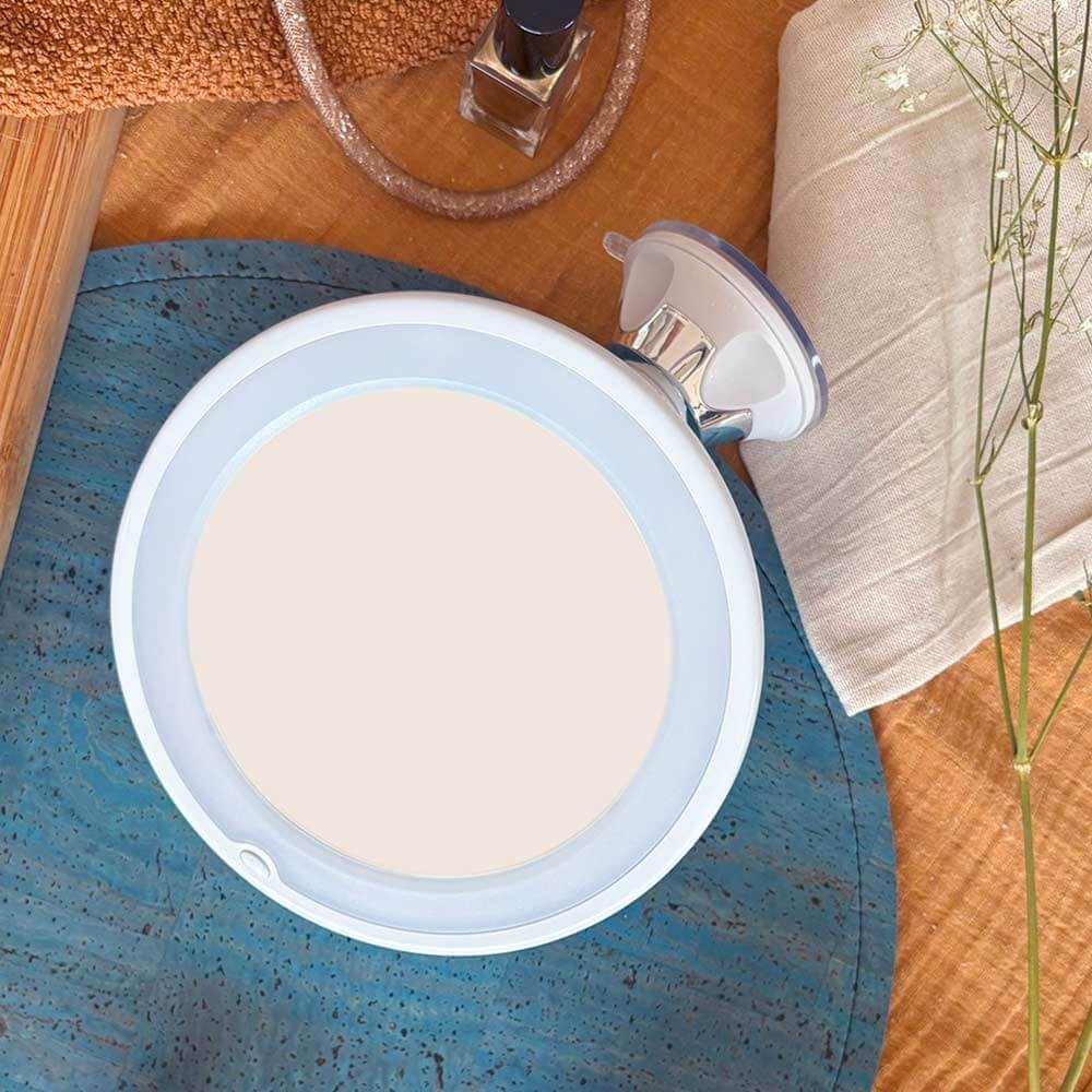 Miroir avec éclairage LED, grossissement 10 fois Miroir avec éclairage LED, grossissement 10 fois