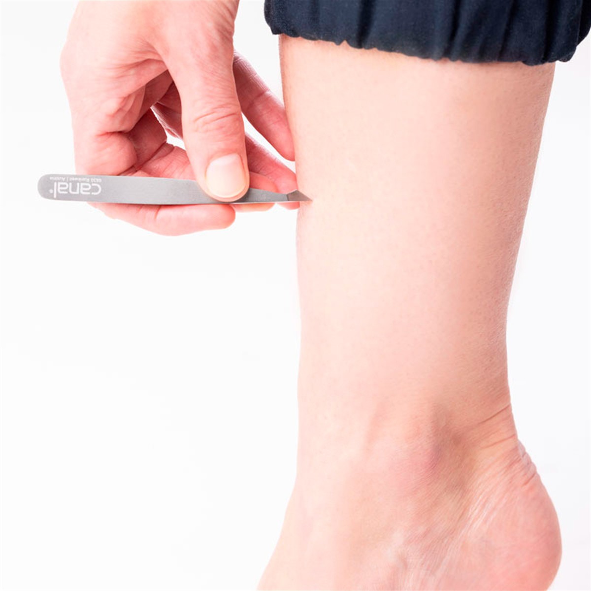 Haarpinzette schräg/spitz rostfrei Haarpinzette schräg/spitz rostfrei