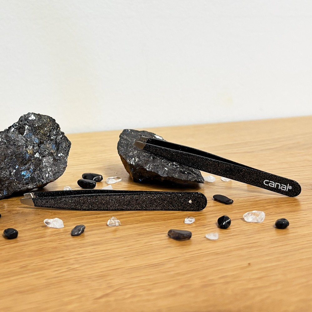 Haarpinzette schräg "Diamant" mit Stein, 9 cm