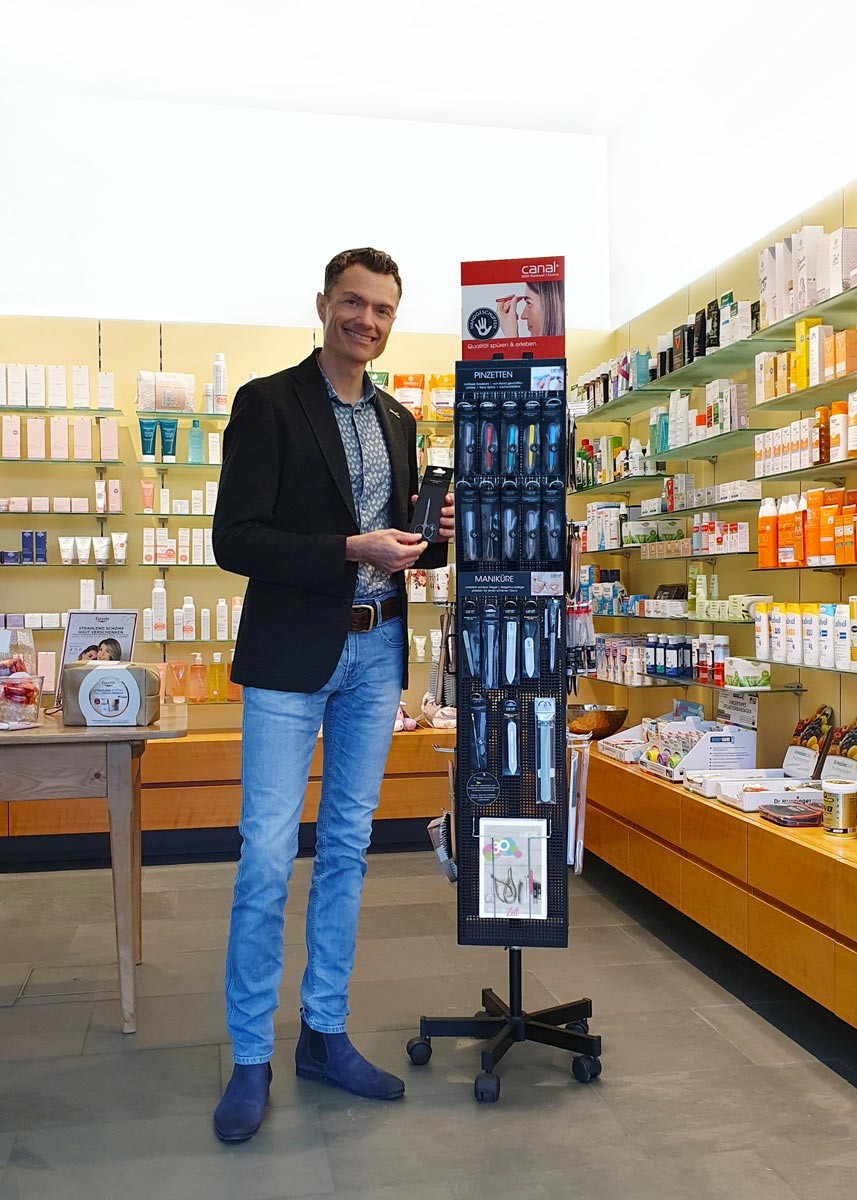 Floor display 4-sided black, 108 pieces Floor display 4-sided black, 108 pieces