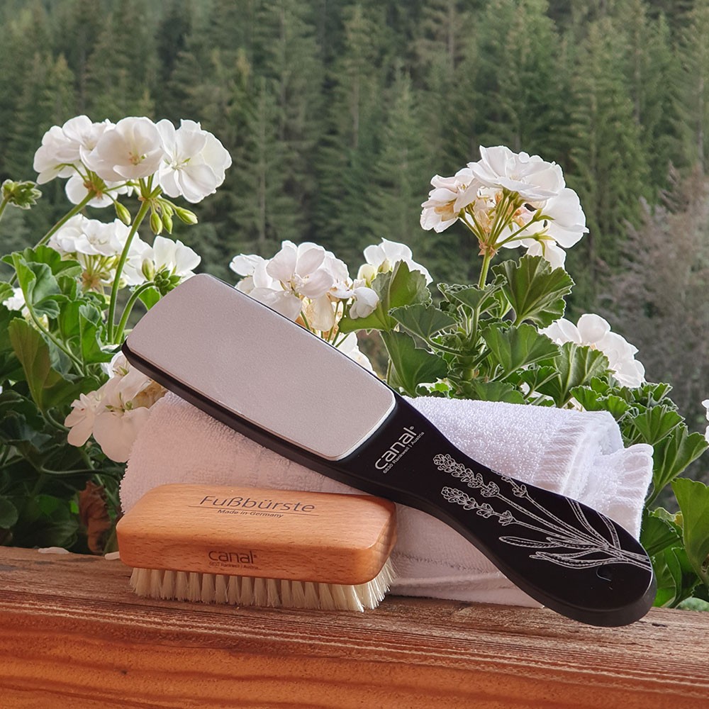 Fußbürste mit Naturborsten Fußbürste mit Naturborsten