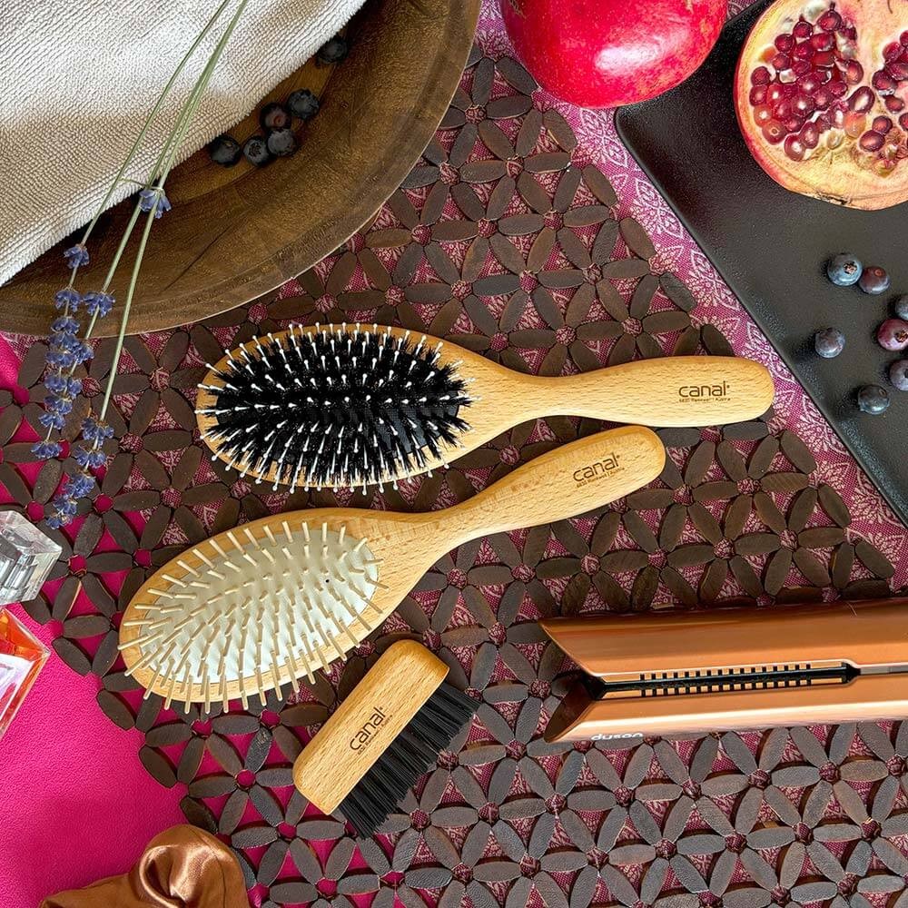 Nettoyeur pour peignes et brosses Nettoyeur pour peignes et brosses