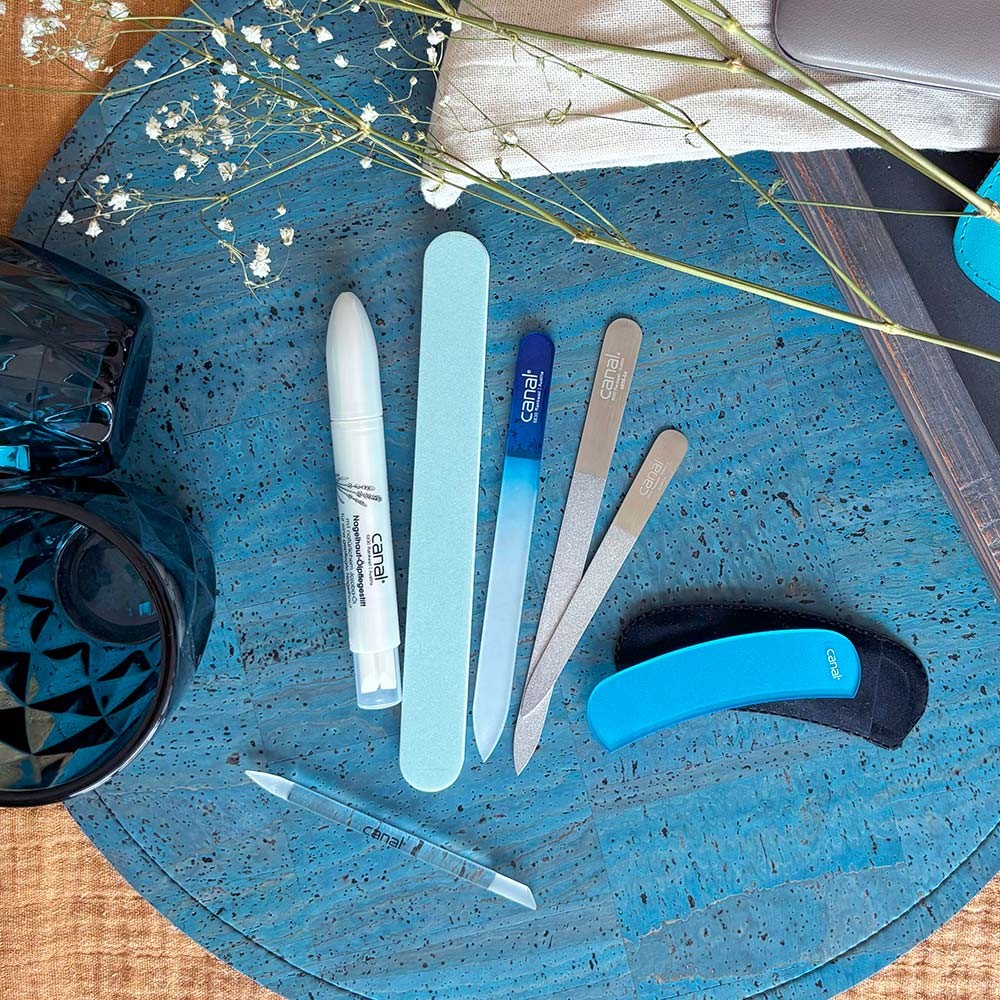 Lime à ongles en verre courbée, 9 cm