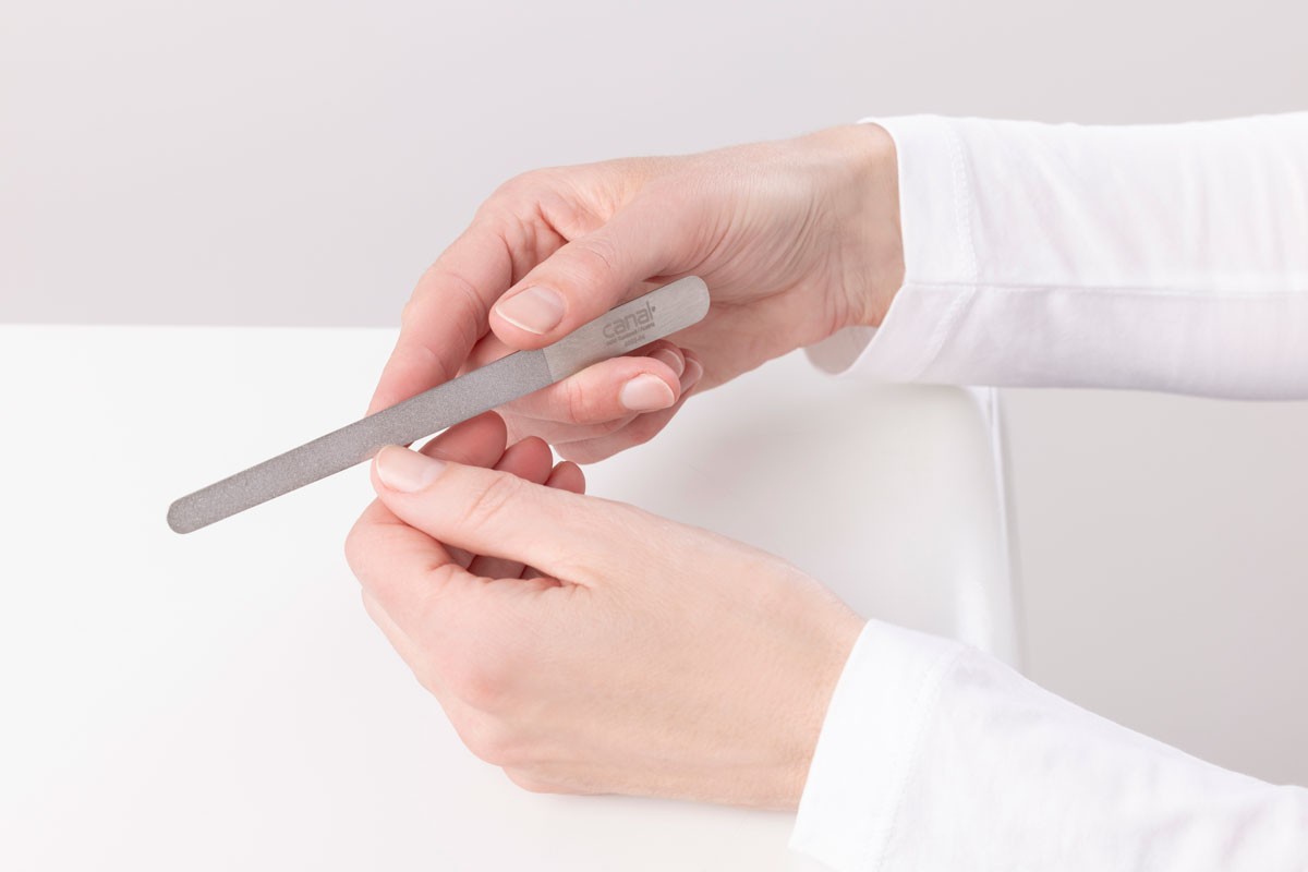 Diamond nail file ROUND tip, stainless, 15 cm