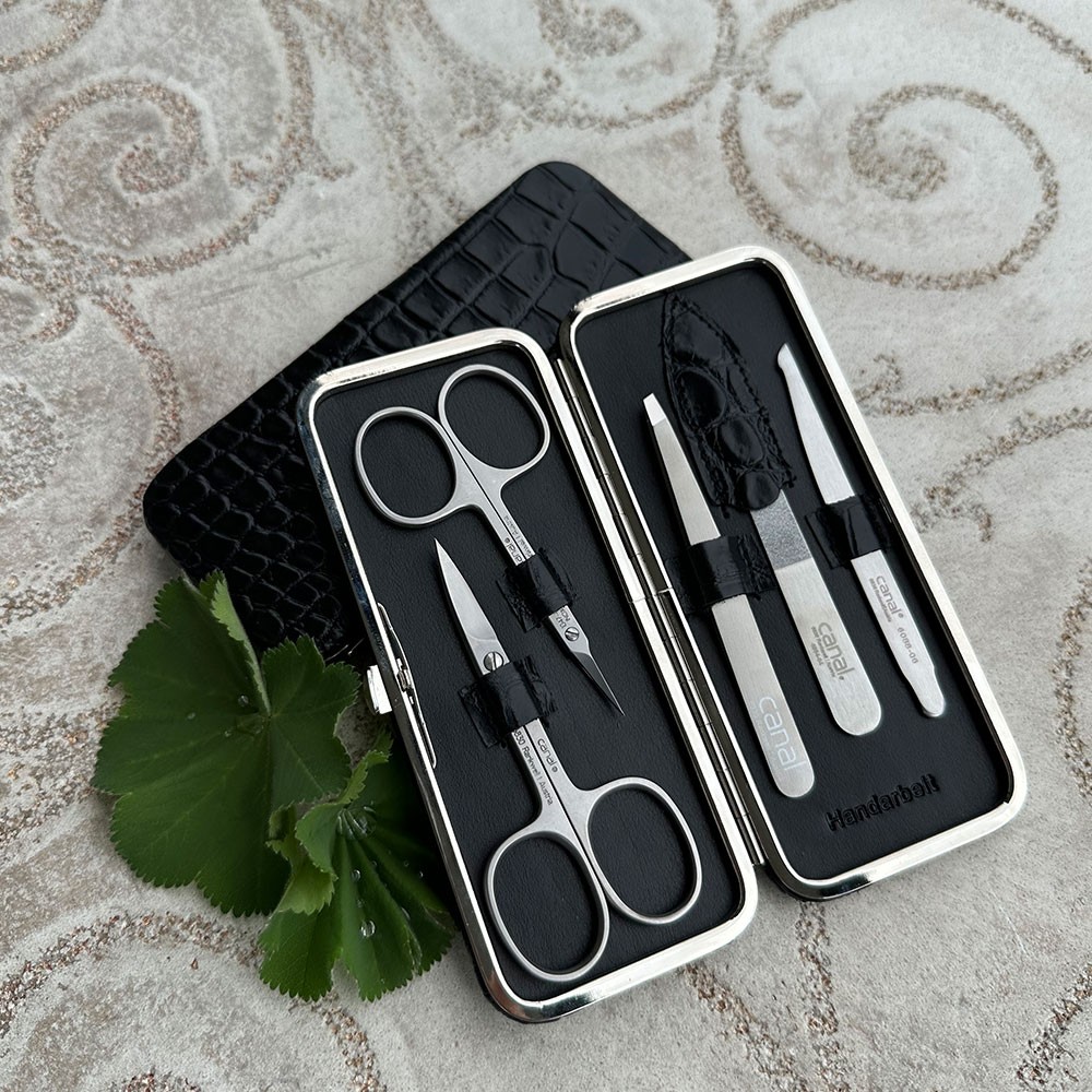 Bügeletui aus Vollnarbenleder, 5-teilig