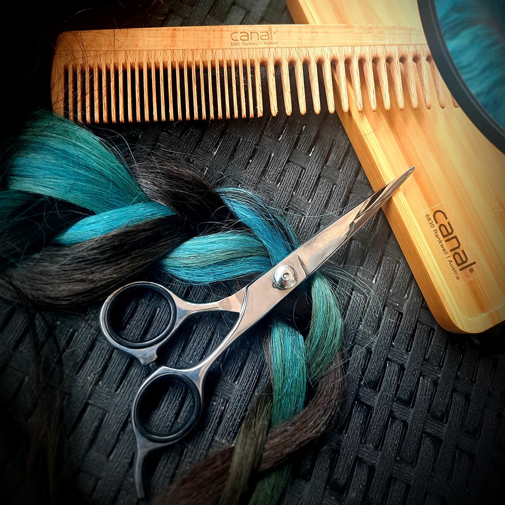 Premium hair scissors made of Japanese stainless